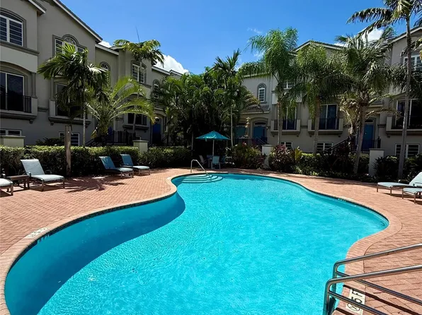 1951 Coral Heights Boulevard #402, Oakland Park, FL 33308