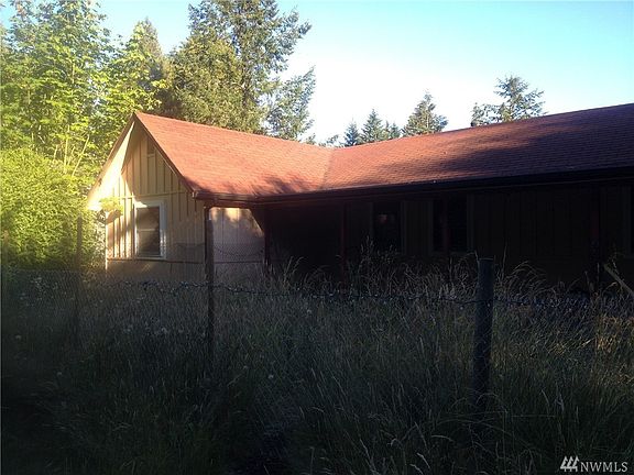 2nd image of 1435 46th Ave NE