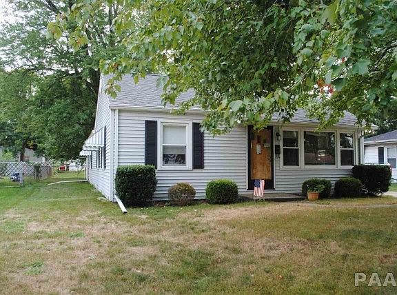 3rd image of 2104 W Overbrook Dr