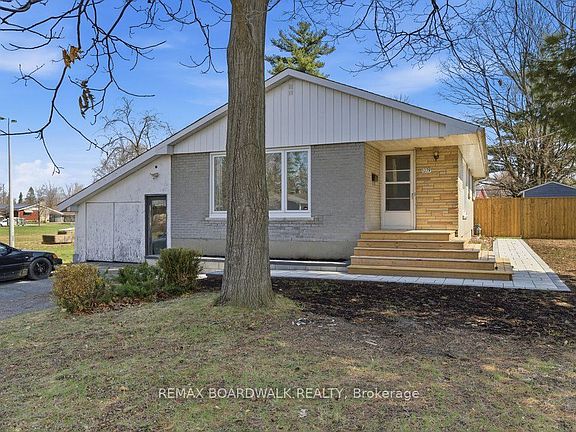 3rd image of 1279 Adirondack Dr