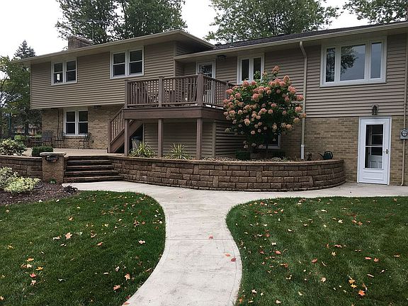 2nd image of 2040 Matthes Dr