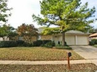 7117 Stonybrooke Dr, North Richland Hills, TX 76182