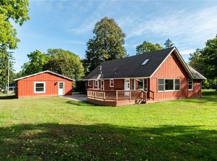 18 Exchange St, Le Roy, NY 14482