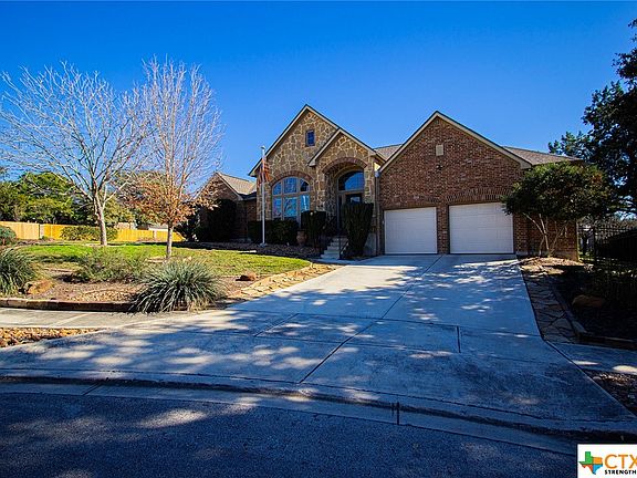 2nd image of 301 Oak Cv
