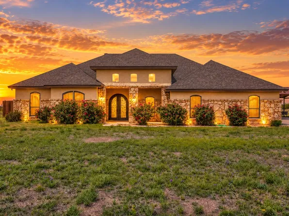 3038 Lineman Ln, Christoval, TX 76935