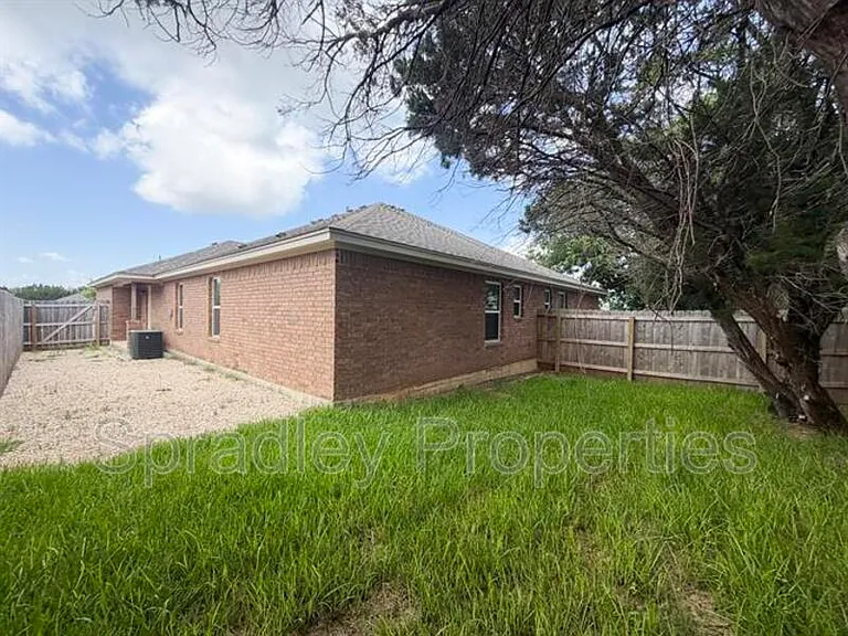 9110B Winding Ct — Photo 15