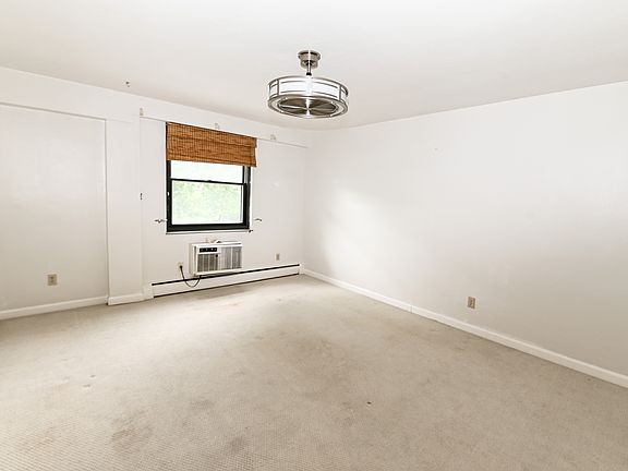 3rd image of 1815 William Howard Taft Rd Unit 207
