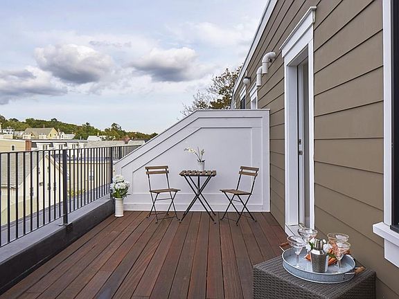 5th image of 593 Somerville Ave #5