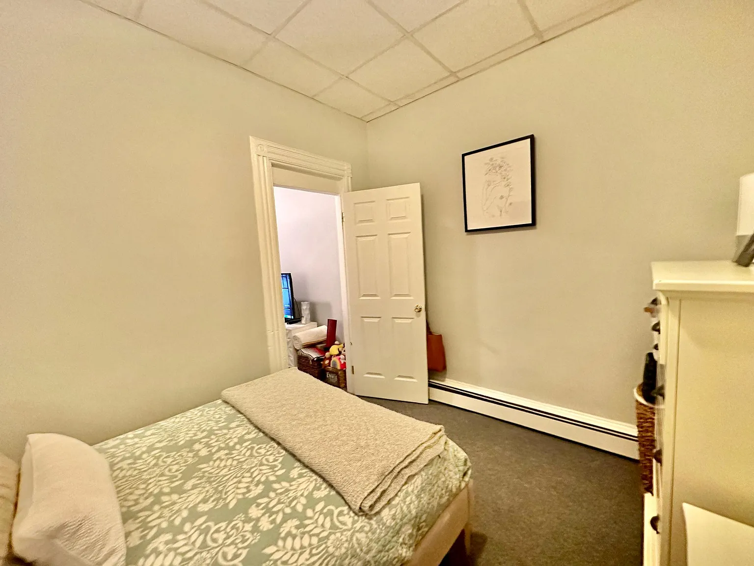 1 bed, 480 sqft, $2,054 — Photo 4