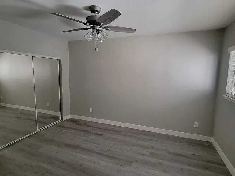 530 S Normandie Ave #16 — Photo 13