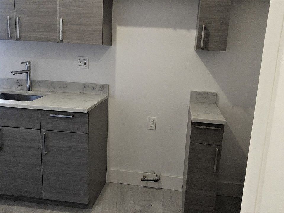 2nd image of 1521 Ocean Ave APT 3E