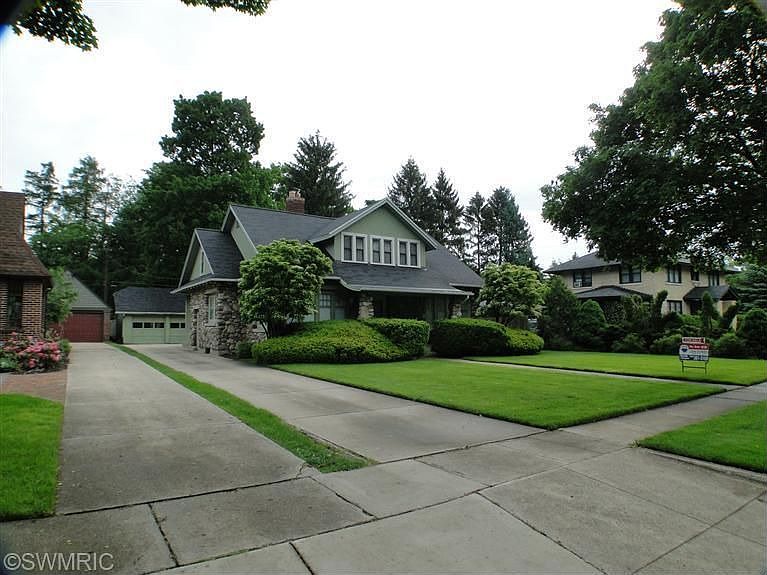 1st image of 343 Aurora St SE
