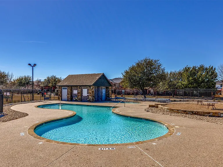 12618 Red Hawk Dr — Photo 31