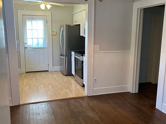 4th image of 106 Long Hill St
