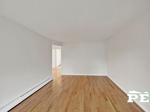 3rd image of 1410 W 6th St