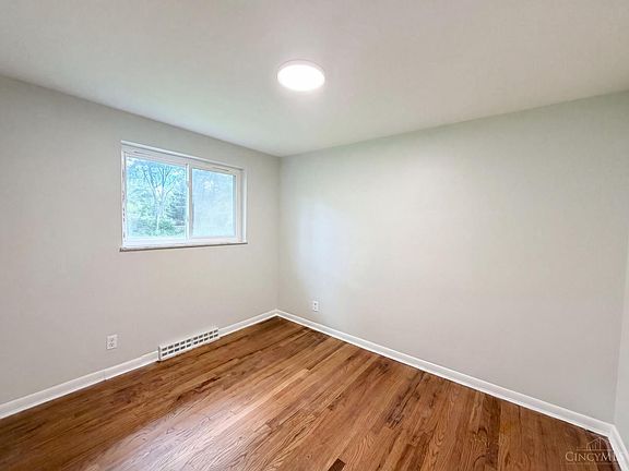 4th image of 4481 Forest Trl