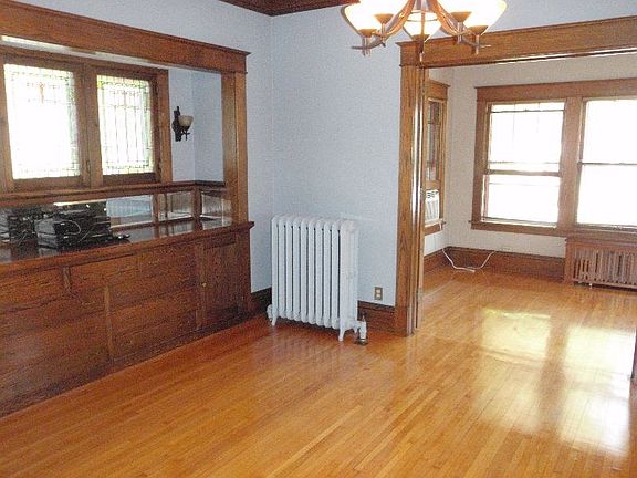 3rd image of 3636 Colfax Ave S