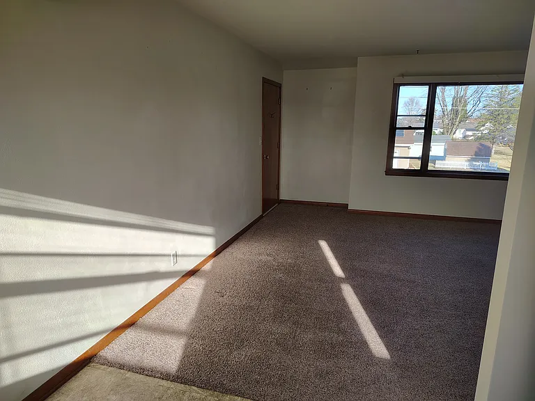 301 Chestnut St #4 — Photo 9