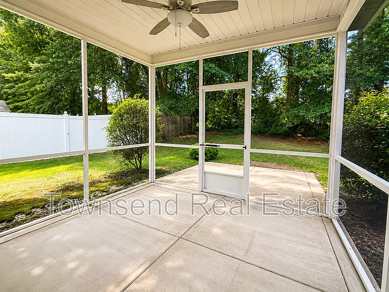 2817 Blockade Runner Dr — Photo 27
