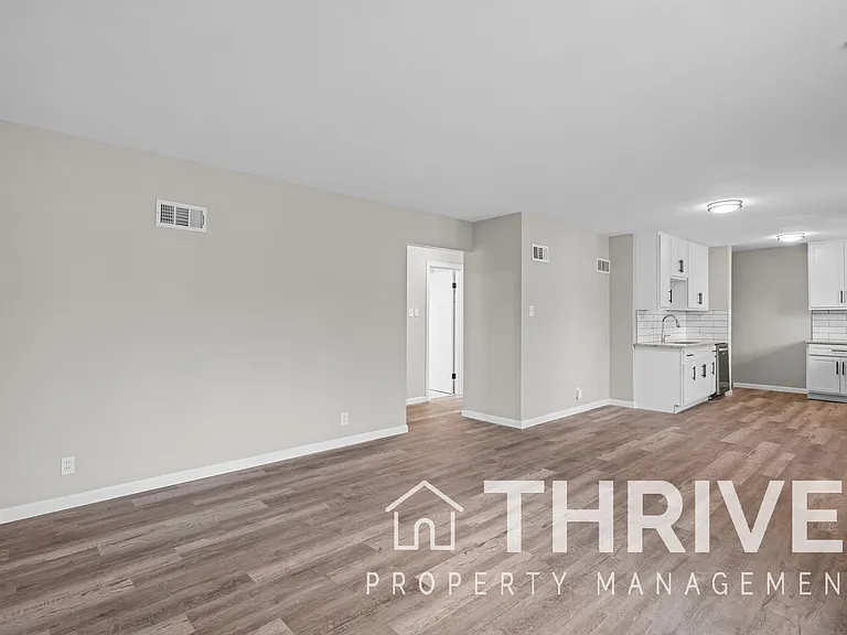 1068 Rainbow Dr — Photo 17