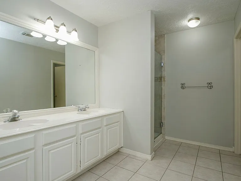 18531 Lippizaner Dr — Photo 17