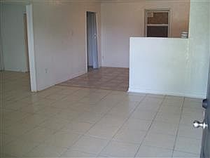 2nd image of 225 Glen Della Dr
