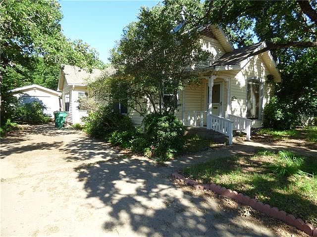 1st image of 303 S Oaklawn Ave