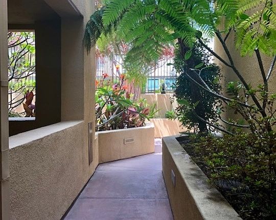 2nd image of 1281 Cabrillo Ave Unit 102