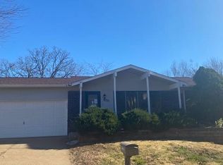 2235 Country Forest Dr, Imperial, MO 63052