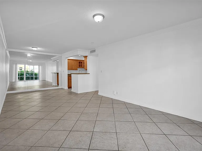 1515 E Broward Blvd #126 — Photo 11