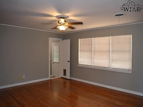 2nd image of 816 Vogel St