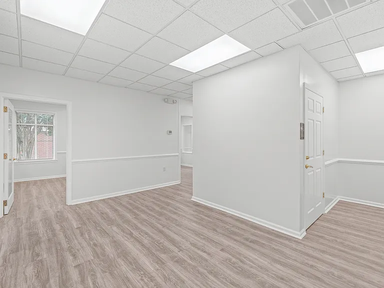 10316 Feldfarm Ln — Photo 25