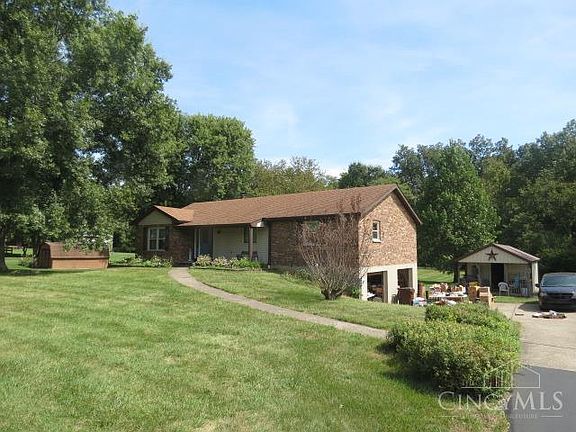 2nd image of 5682 Chestnut View Ln