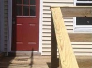 220 Weir St APT 2, Taunton, MA 02780