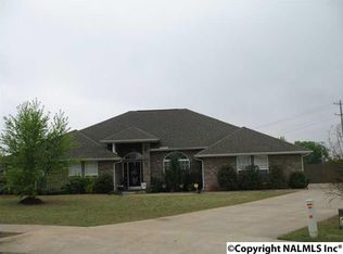 102 Roxberry Dr, Harvest, AL 35749