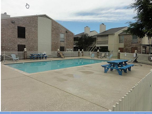 2nd image of 7600 Emmett F Lowry Expy APT 904