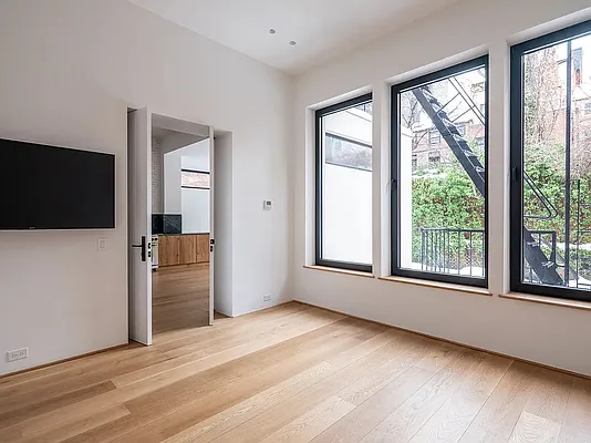 Rented by Centric New York | media 19