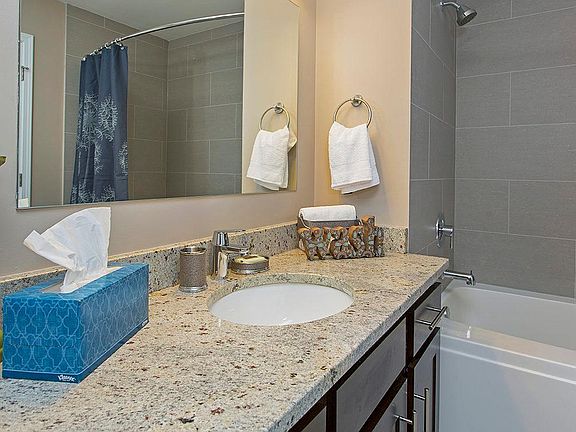 5th image of 2303 S Michigan Ave #701