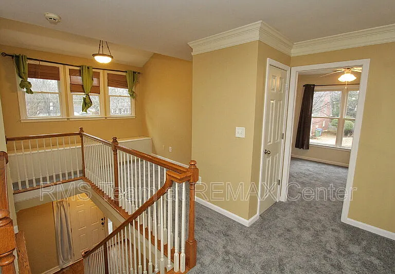 1360 Eastgate Ct SE — Photo 22