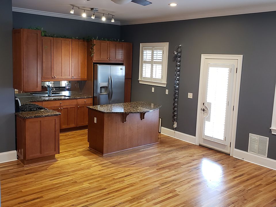 1st image of 1030 Greenwood Ave NE #C