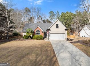 1360 Platinum Dr, Hoschton, GA 30548