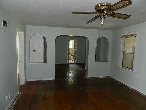 3rd image of 1235 S Whitcomb Ave