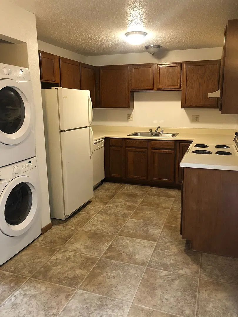 317 S 1st Street — Photo 1