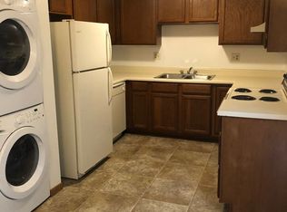 317 S 1st St #2, Bismarck, ND 58504