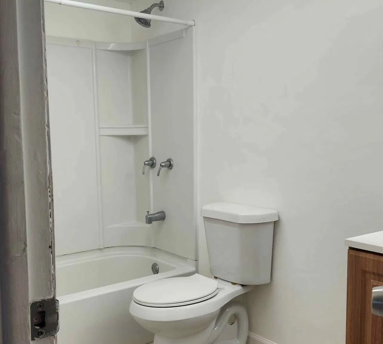 2 bed, 2.0 bath, 856 sqft, $1,800 — Photo 4