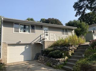 8322 Ruggles St, Omaha, NE 68134