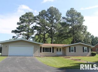 309 W Brewster Rd, Herrin, IL 62948