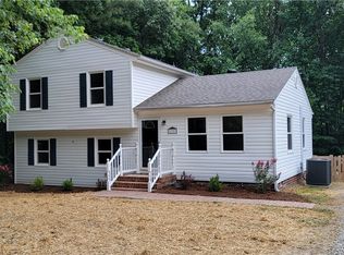 2723 Walnut Dr, Quinton, VA 23141