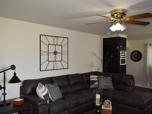4th image of 104 Pereira Ave