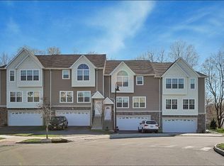 7 Hidden Creek Blvd, Monroe, NY 10950